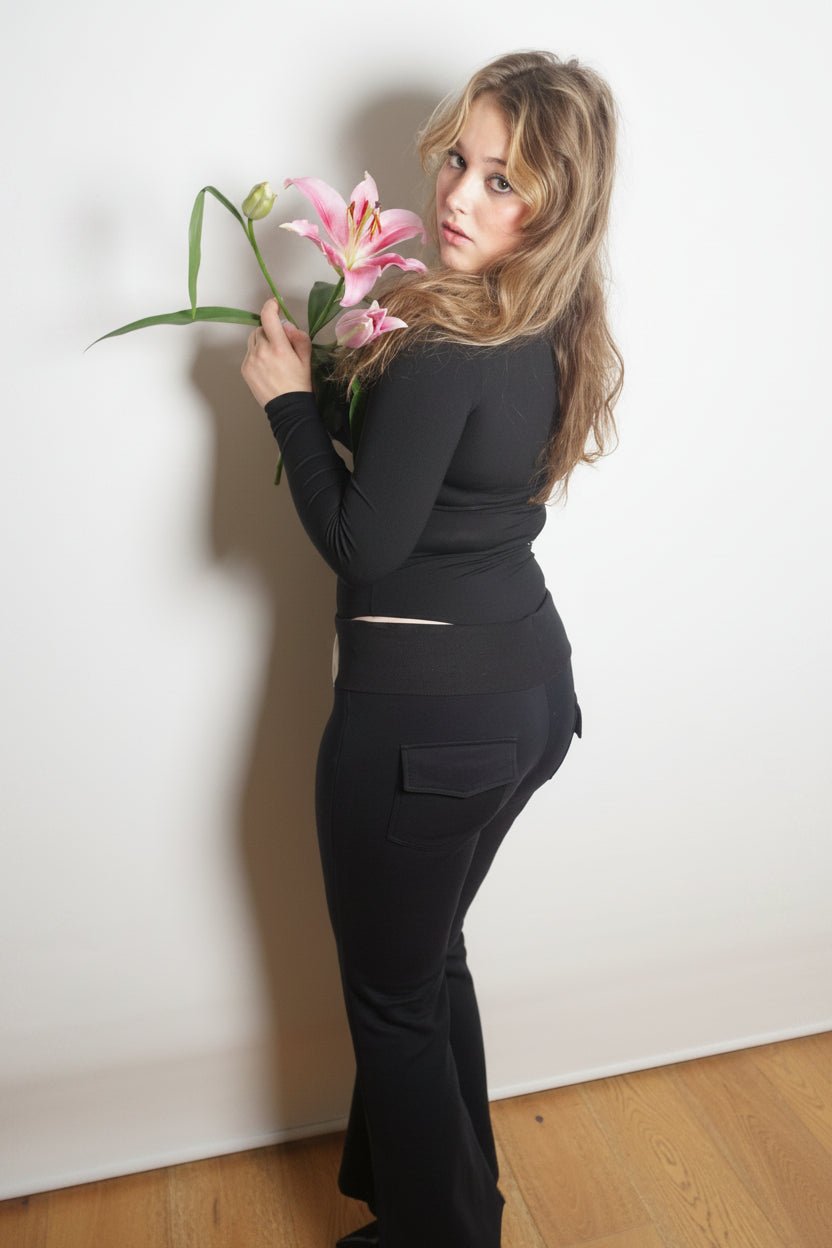 2000's Low Rise Yoga Pants FOMO in Black